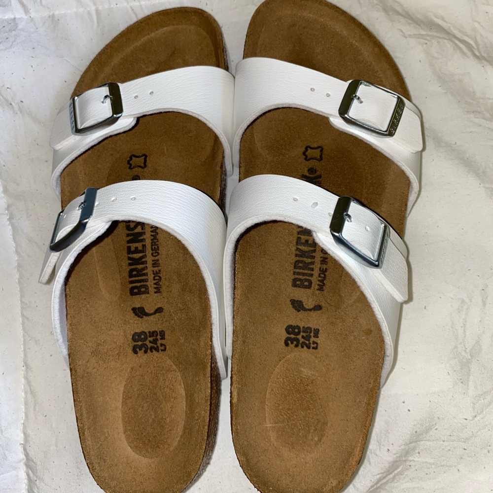 White Birkenstock shoes size 7 women’s - Picture 1 of 4